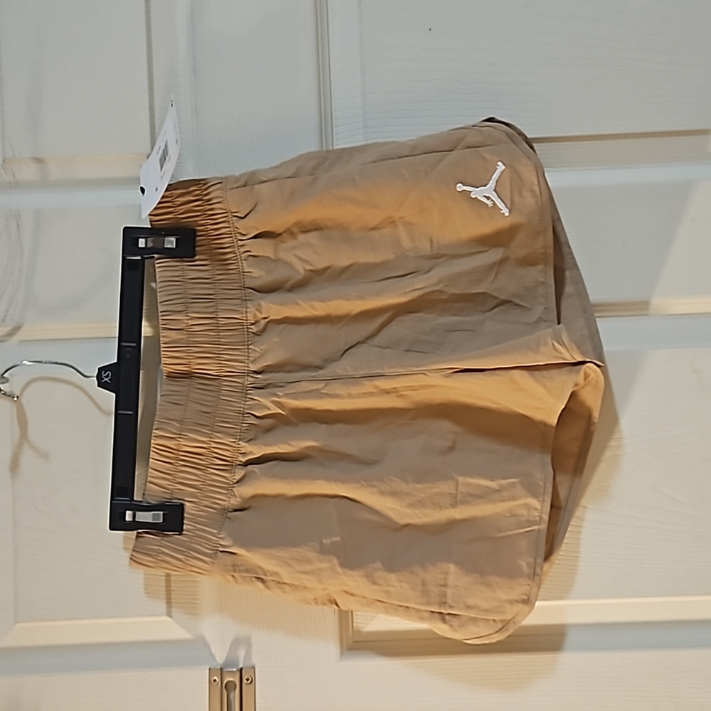 Jordan Girls’ Jumpman High Flying Shorts: LEGEND MD BROWN: NEW WITH TAGS: SZ XL